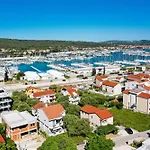 Lisica 2 Apartman *