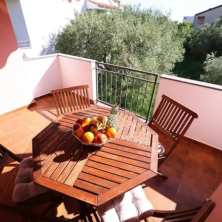 Apartment Lisica 2