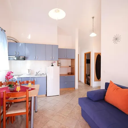 Apartment Lisica 2