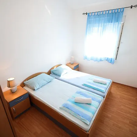 Lisica 2 * Bibinje