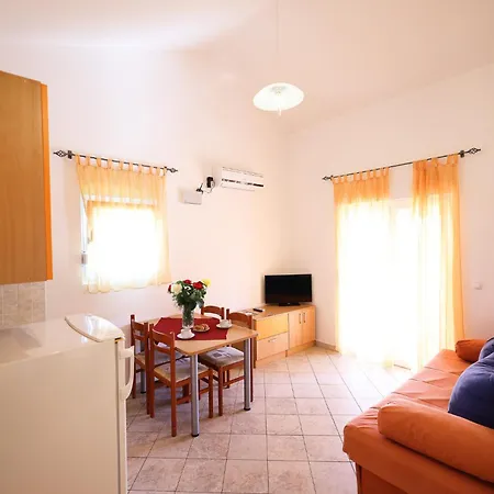 Lisica 2 * Bibinje